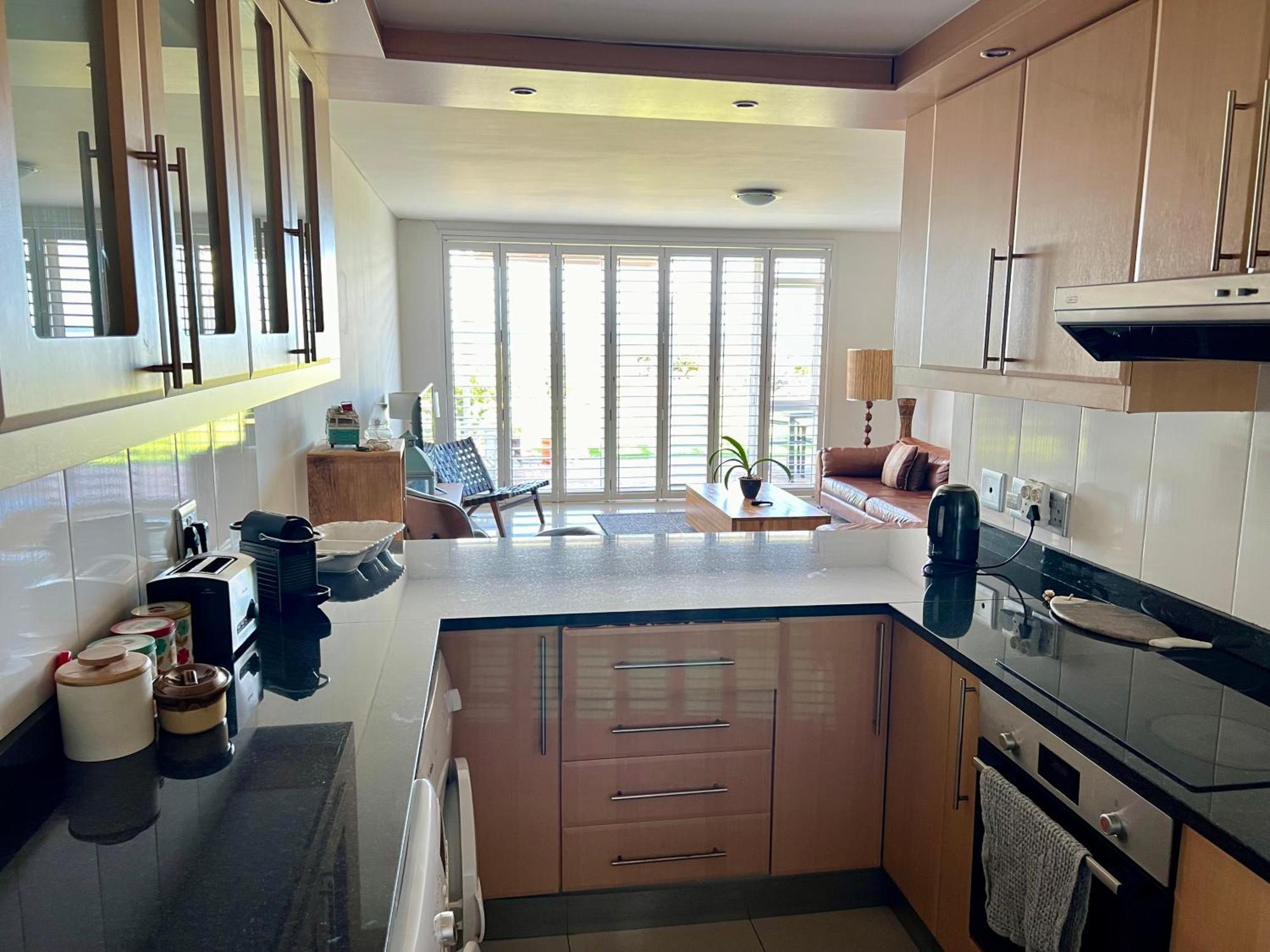 4-bedroom At Dolphin Apartment *