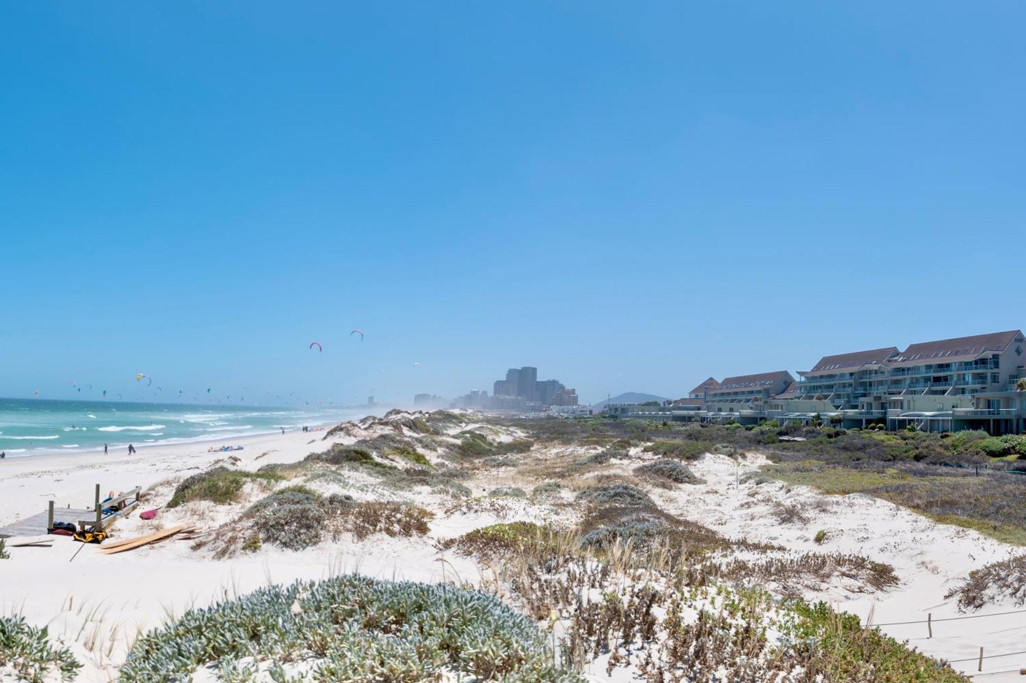 Apartment 4-bedroom At Dolphin Cape Town
